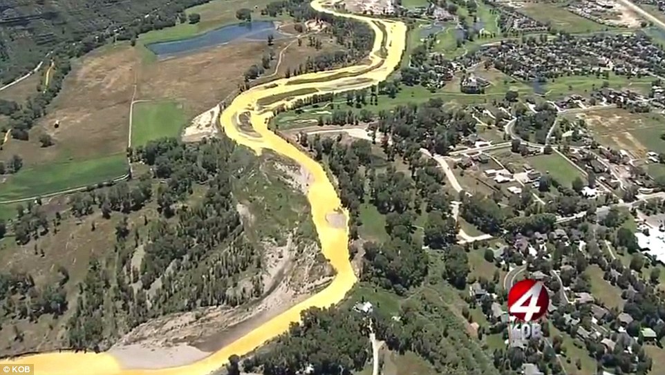 美环保署误排污水 河流被染成橙色