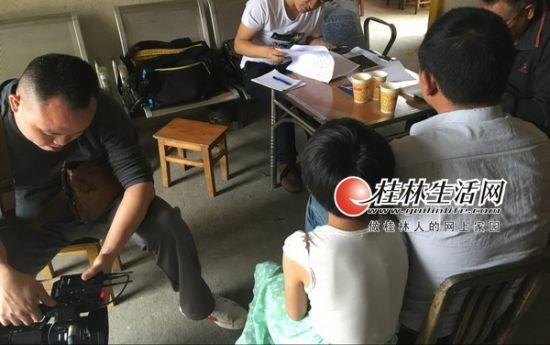 广西男教师猥亵6女名生被举报 辩称拍屁股是关爱