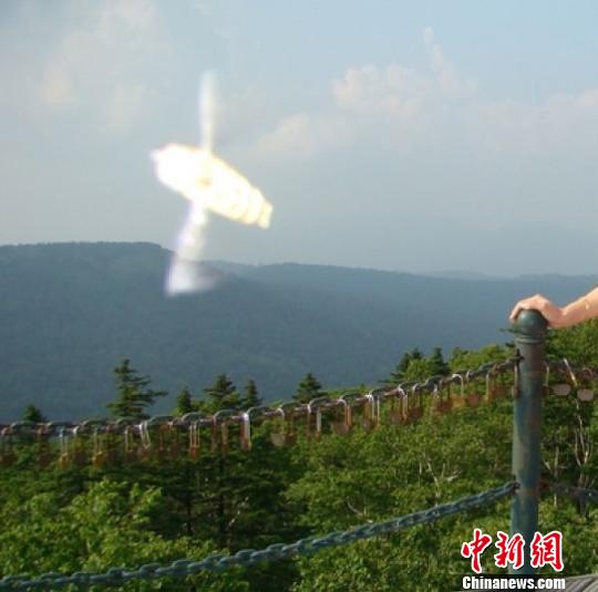 专家：黑龙江凤凰山疑似UFO较大可能为飞虫(图)