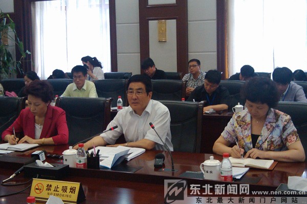 哈尔滨市委书记接受第6届全国网媒龙江行记者采访