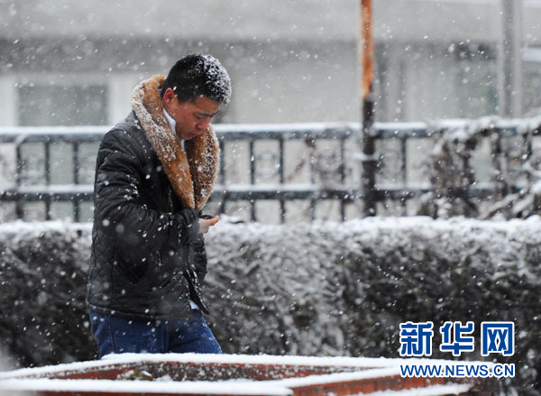 中国东北等地迎来强降雪 暴雪橙色预警发布