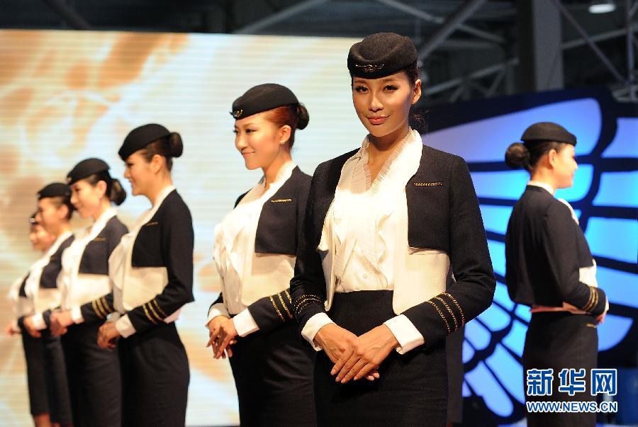 中国首家飞机4S店培养女飞行员团队