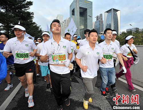 中国30城今年办31场马拉松 大热背后还需冷思考