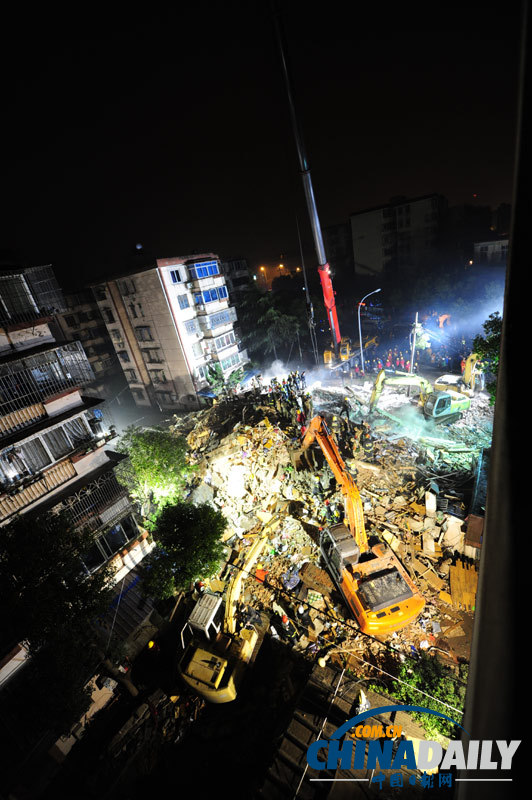 现场直击：浙江宁波塌楼事故第二名被埋者获救