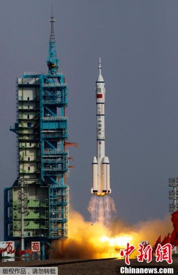 中国明年发射神舟十号载人飞船和嫦娥三号探测器