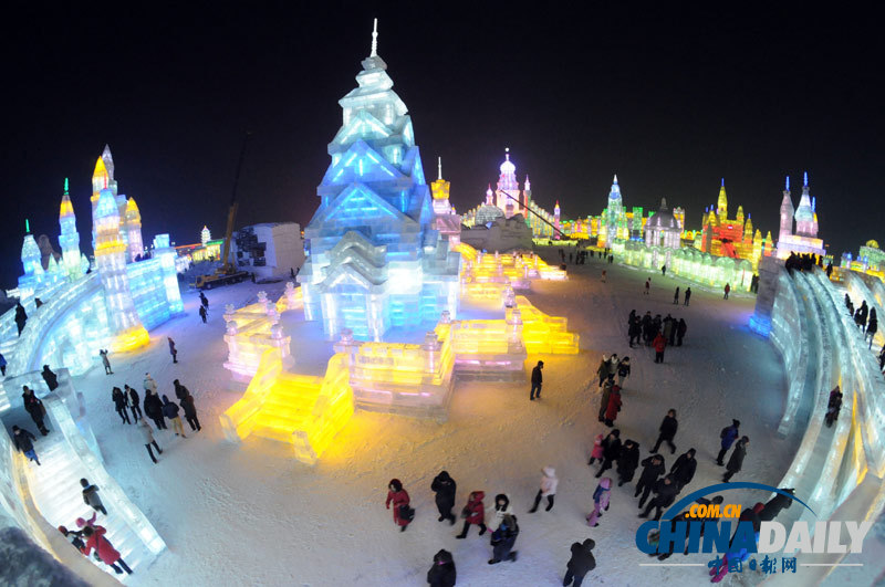 第十四届哈尔滨冰雪大世界试开园