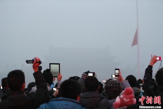 中国灰霾面积143万平方公里 雾霾天将结束