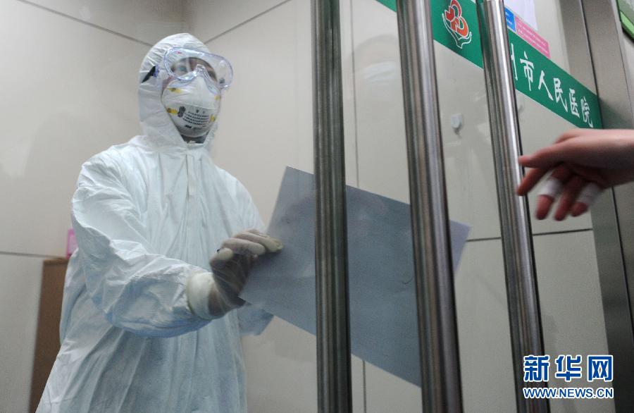 直击人感染H7N9禽流感患者治疗过程