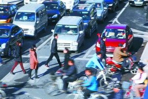 中国式过马路 北京5月6日后正式开罚