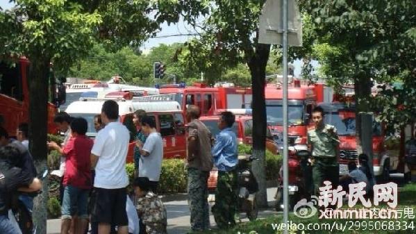 上海宝山一冷库液氨泄漏 已致15人死亡