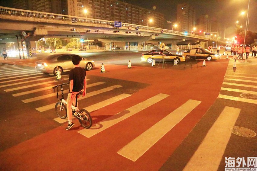 北京将铺彩色自行车道推绿色出行