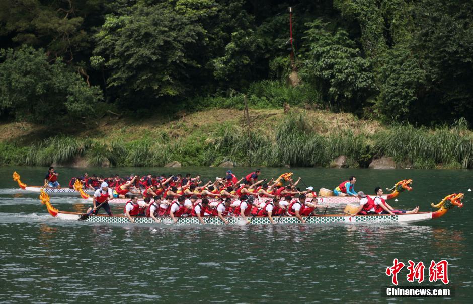 各地民众传统民俗喜迎端午节