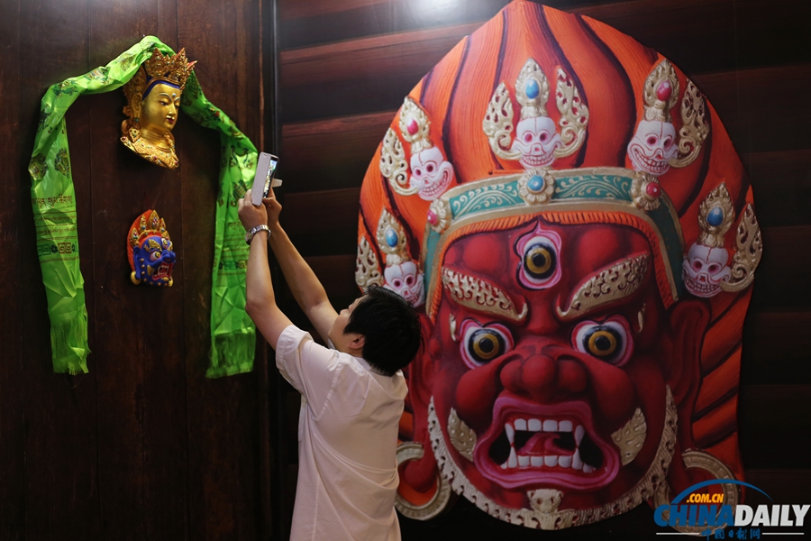 四川甘孜藏区文化旅游宣传周在京启动