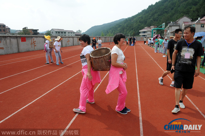 浙江农民运动会趣味无限 体育竞技“过真招”