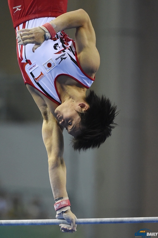广西南宁：体操世锦赛 中国男团夺冠