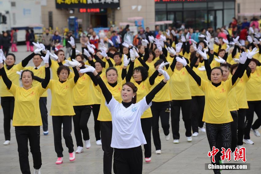 吉林5000人参加总奖金达26万元广场舞大赛