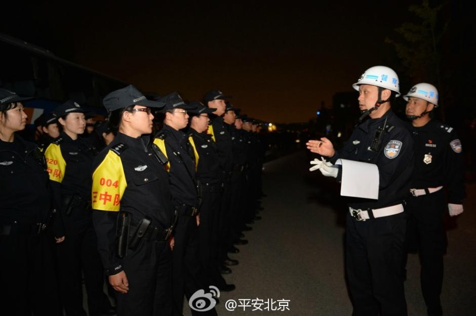 北京警方举行反恐战训拉动演练