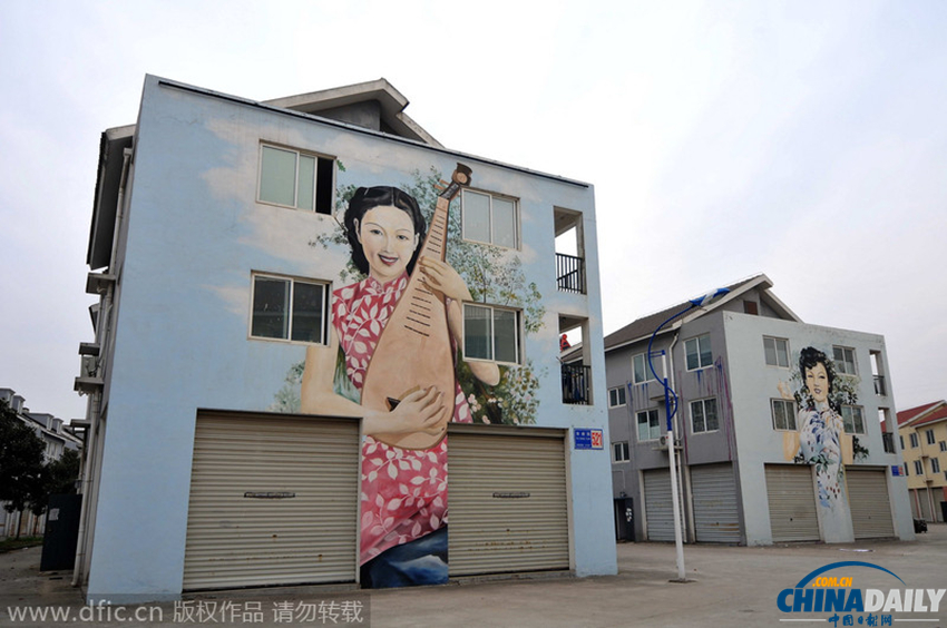南京：亚洲最大墙体画展文艺风情