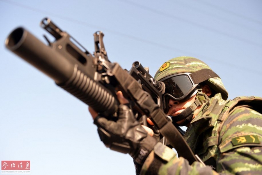雪豹突击队反恐演习确保APEC安全