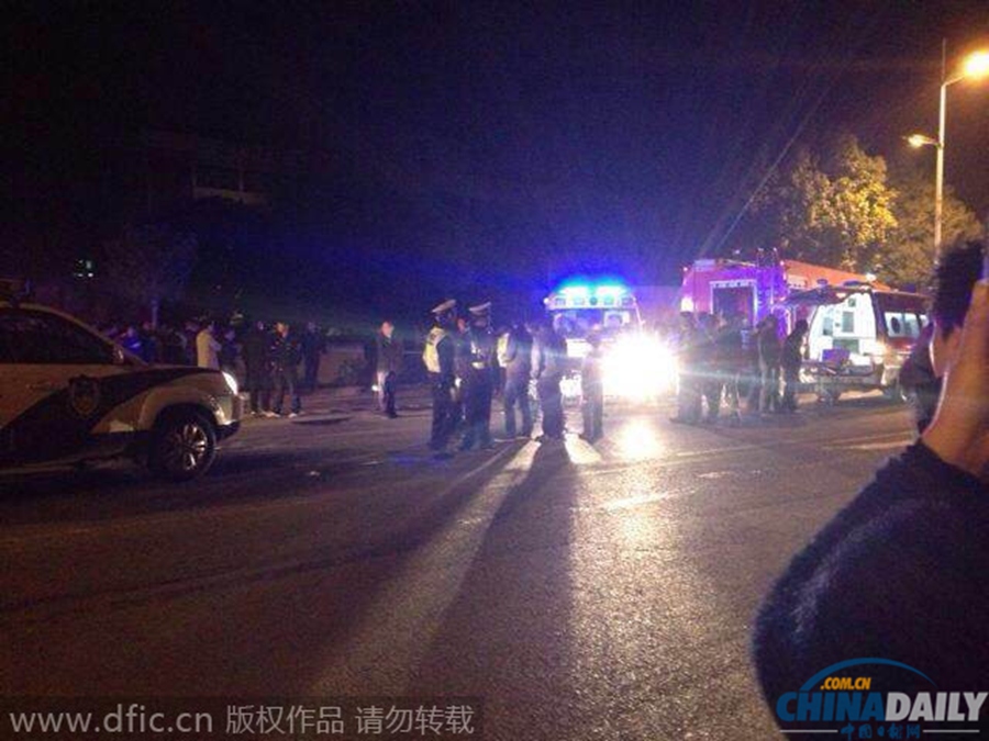 义乌一领带厂发生爆炸 初步确认2人死亡3人