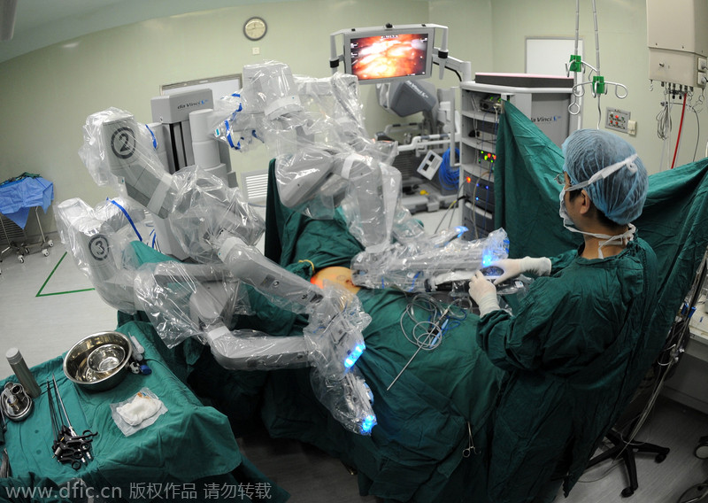 首个“机器人医生”手术30例落户成都