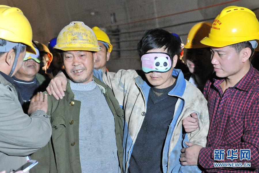 福建龙岩在建隧道塌方事故21名被困人员被成功救出