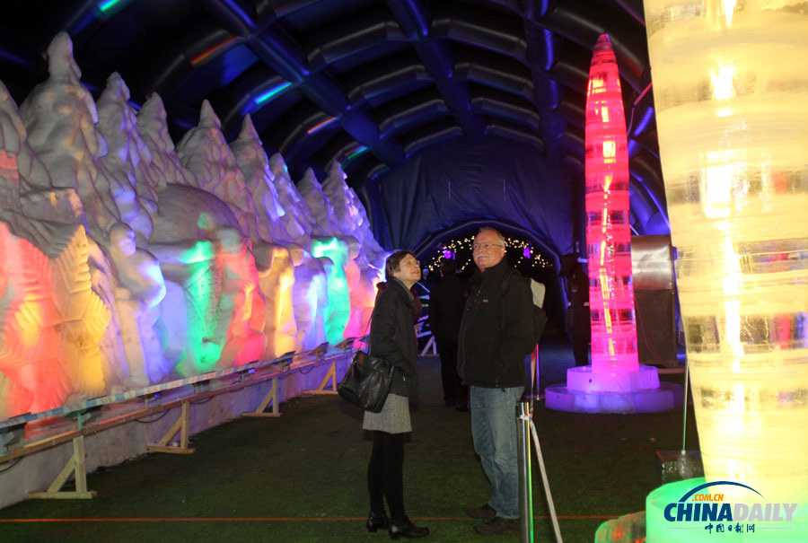 “冰城灯都迎冬奥”冰灯游园会新年亮灯仪式在京举行