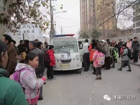 鹰潭一学校门口发生砍小学生事件 宣传部门证实
