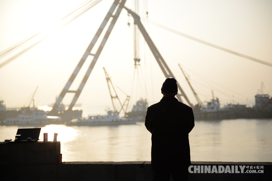 长江沉船事故22人遇难 最后一名遇难者遗体被找到