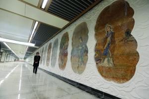南京地铁3号线打造《红楼梦》特色车站（图）