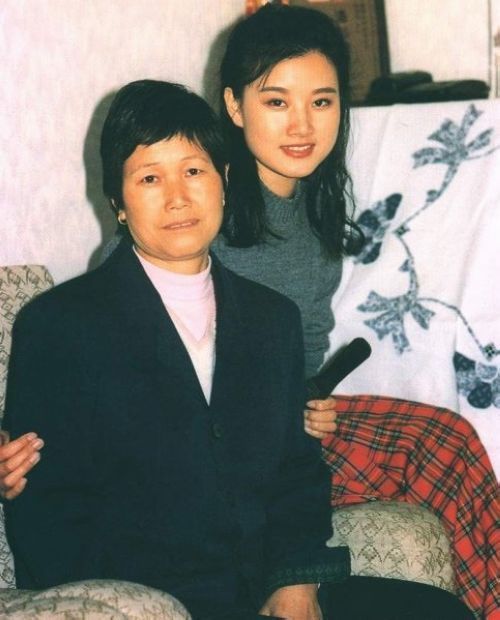 宋祖英豪宅首曝光 依山傍水逾千万?