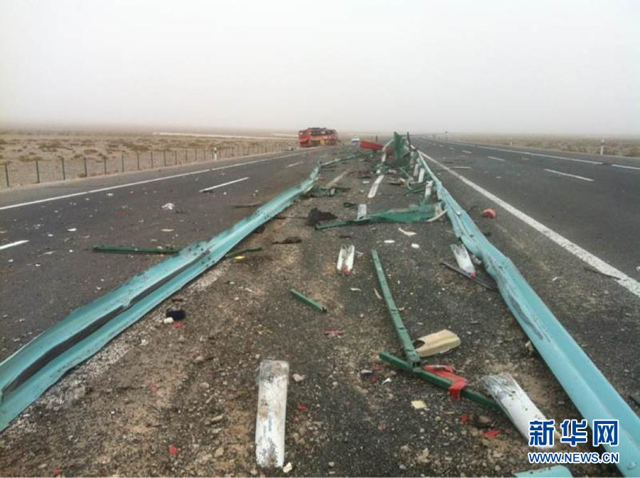 新疆巴楚县发生一起交通事故 造成22人遇难38人受伤