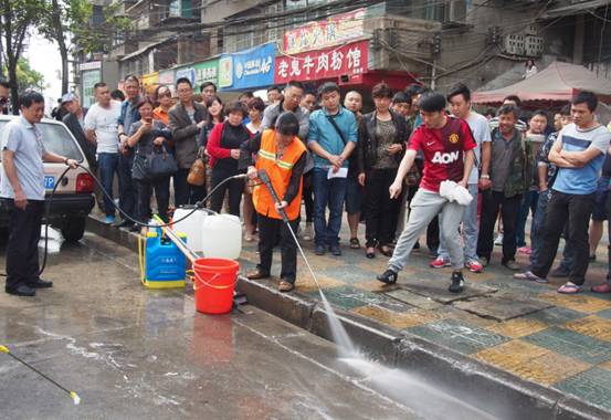 贵阳云岩: 欲用新型清洁剂提升街道清洁工作