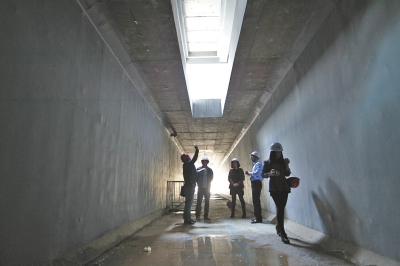 河南首条地下综合管廊已建成一半 明年年底前完工