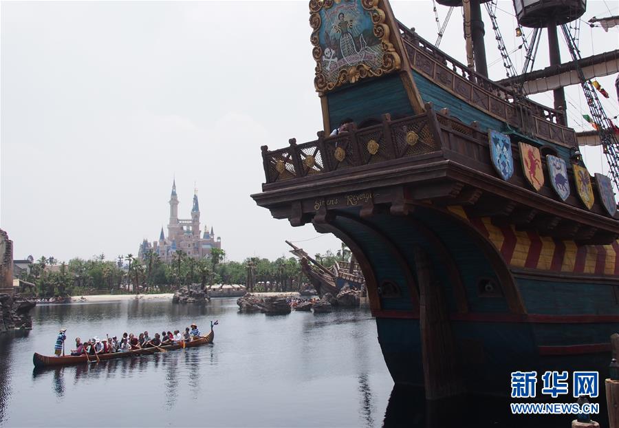 上海迪士尼试运行持续火爆 累计接待游客已超百万