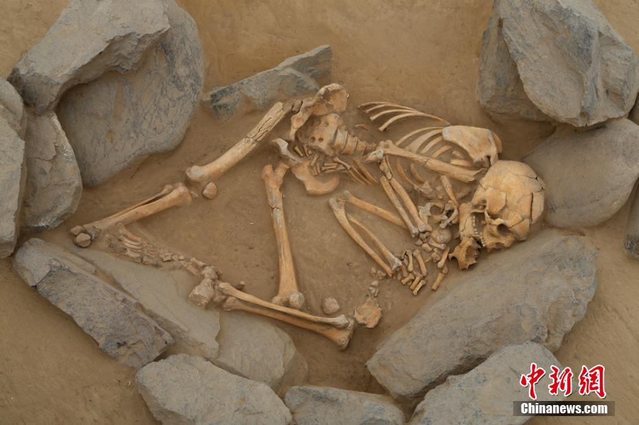 新疆现中国最早用煤遗迹 将人类用煤认知前推约千年