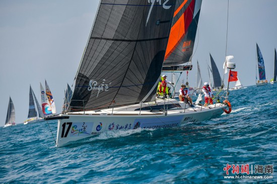 2017环海南岛国际大帆船赛三亚开赛