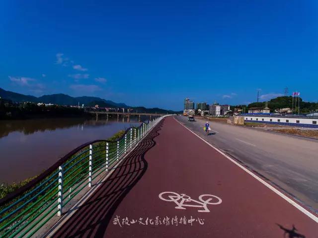 湘江风光带骑行道图片