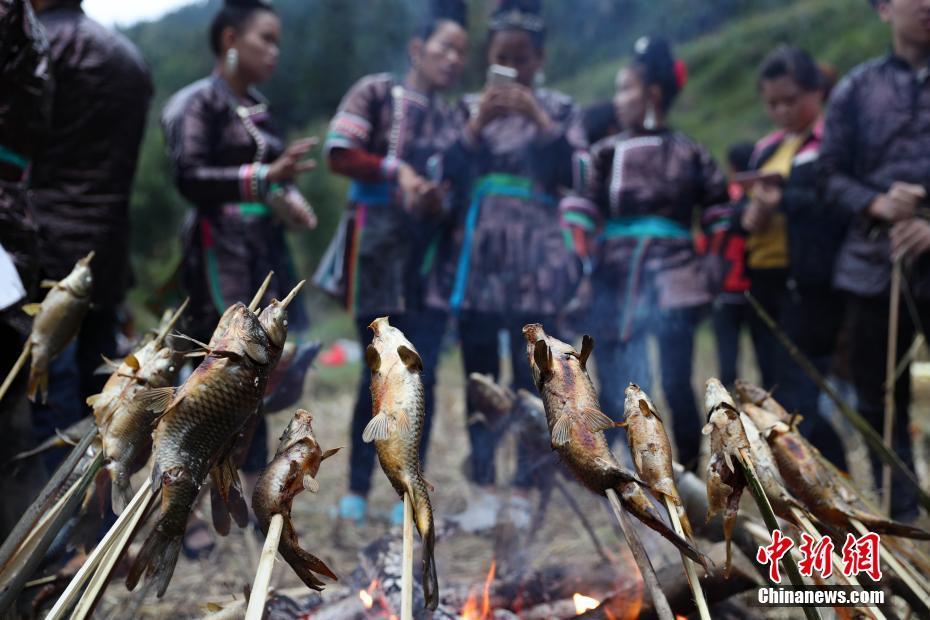 贵州：苗族千年丰收习俗烧鱼节