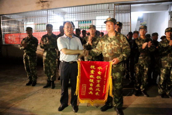 广西梧州“7.31”地震抗震抢险官兵凯旋